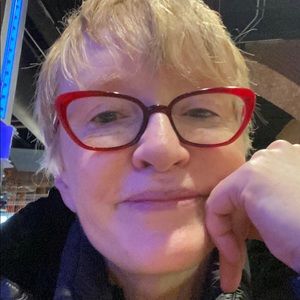 Meet your Posher, Eileen